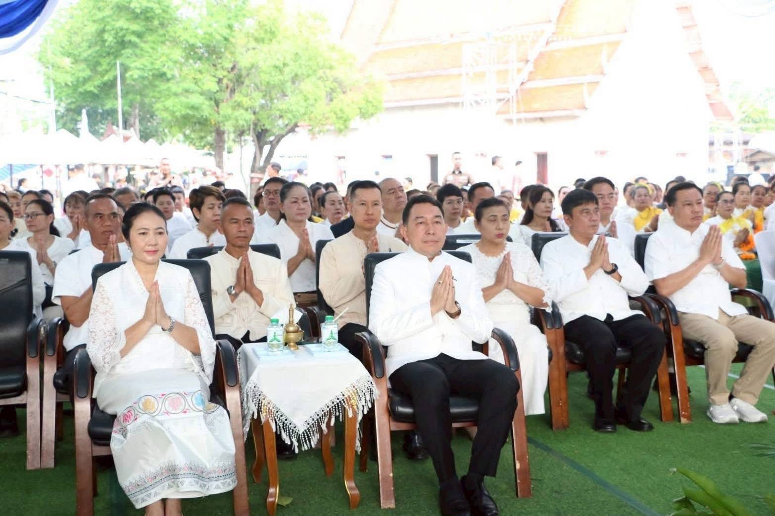 พช. เพชรบูรณ์ ร่วมงานประจำปีนมัสการปิดทอง ขอพร พระพุทธมหาธรรมราชา (องค์จริง)