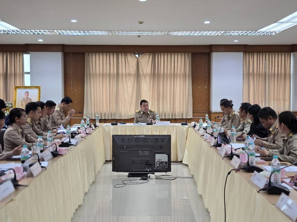 จังหวัดเพชรบูรณ์ประชุมคณะกรรมการพิจารณาคัดเลือกผู้เข้าร่วมโครงการ "ไทยช่วยไทย ลดภาระค่าครองชีพ ผ่านเครือข่ายรถพุ่มพวง"