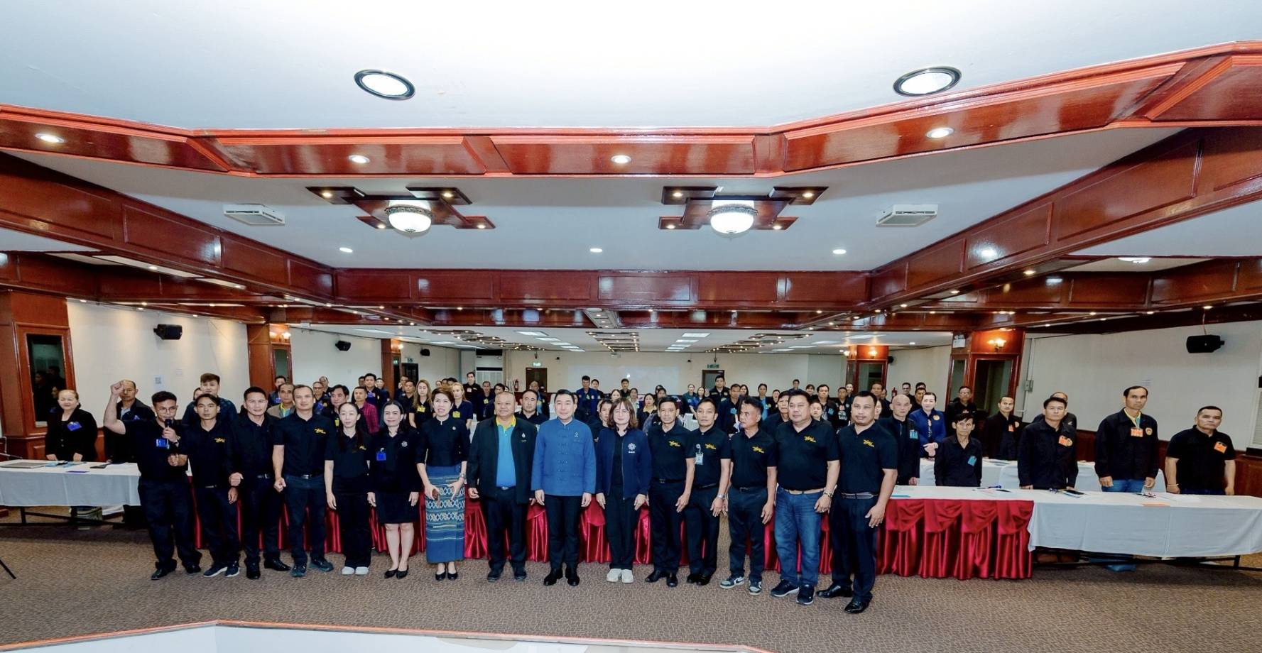 จังหวัดเพชรบูรณ์ โดยสำนักงานพัฒนาชุมชนจังหวัดเพชรบูรณ์ ดำเนินโครงการอบรมวิทยากรกระบวนการกองทุนแม่ของแผ่นดิน (ครู ค.) ในพื้นที่จังหวัดเพชรบูรณ์ ประจำปีงบประมาณ พ.ศ.2569  ระหว่างวันที่ 14 - 15 พฤษภาคม 2569