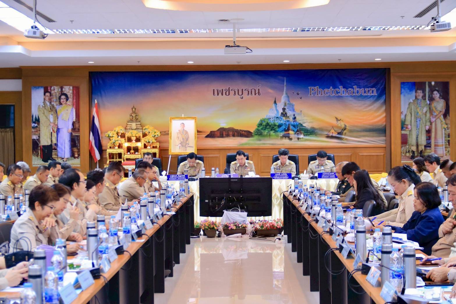 จังหวัดเพชรบูรณ์ประชุมคณะกรมการจังหวัดและหัวหน้าส่วนราชการจังหวัดเพชรบูรณ์ ครั้งที่ 5/2569 ประจำเดือนพฤษภาคม 2569