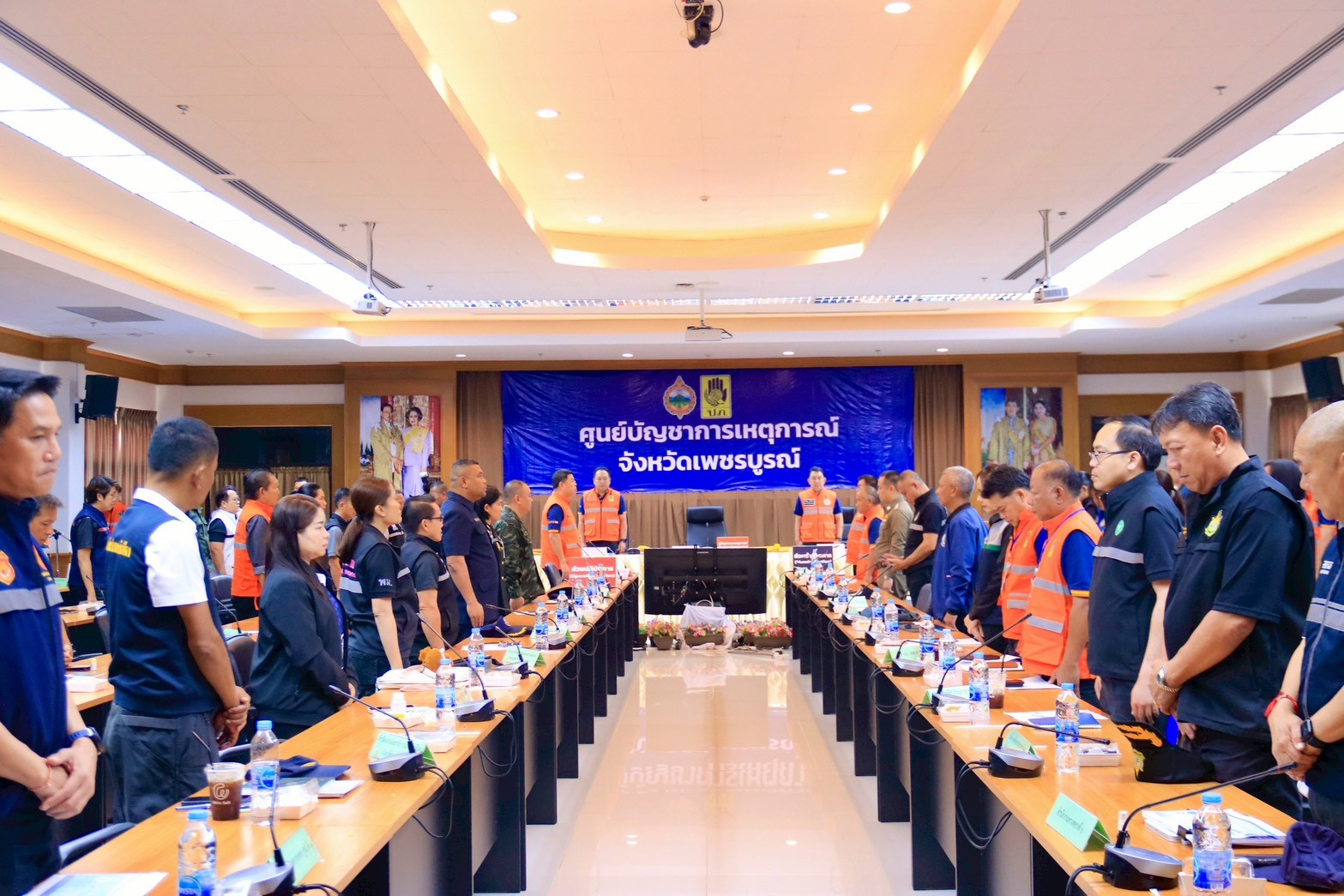 จังหวัดเพชรบูรณ์ โดยสำนักงานพัฒนาชุมชนจังหวัดเพชรบูรณ์ ร่วมฝึกการป้องกันและบรรเทาสาธารณภัย กรณีอุทกภัย ในพื้นที่จังหวัดเพชรบูรณ์ ฝึกซ้อมแผนเสมือนจริงและสาธิต