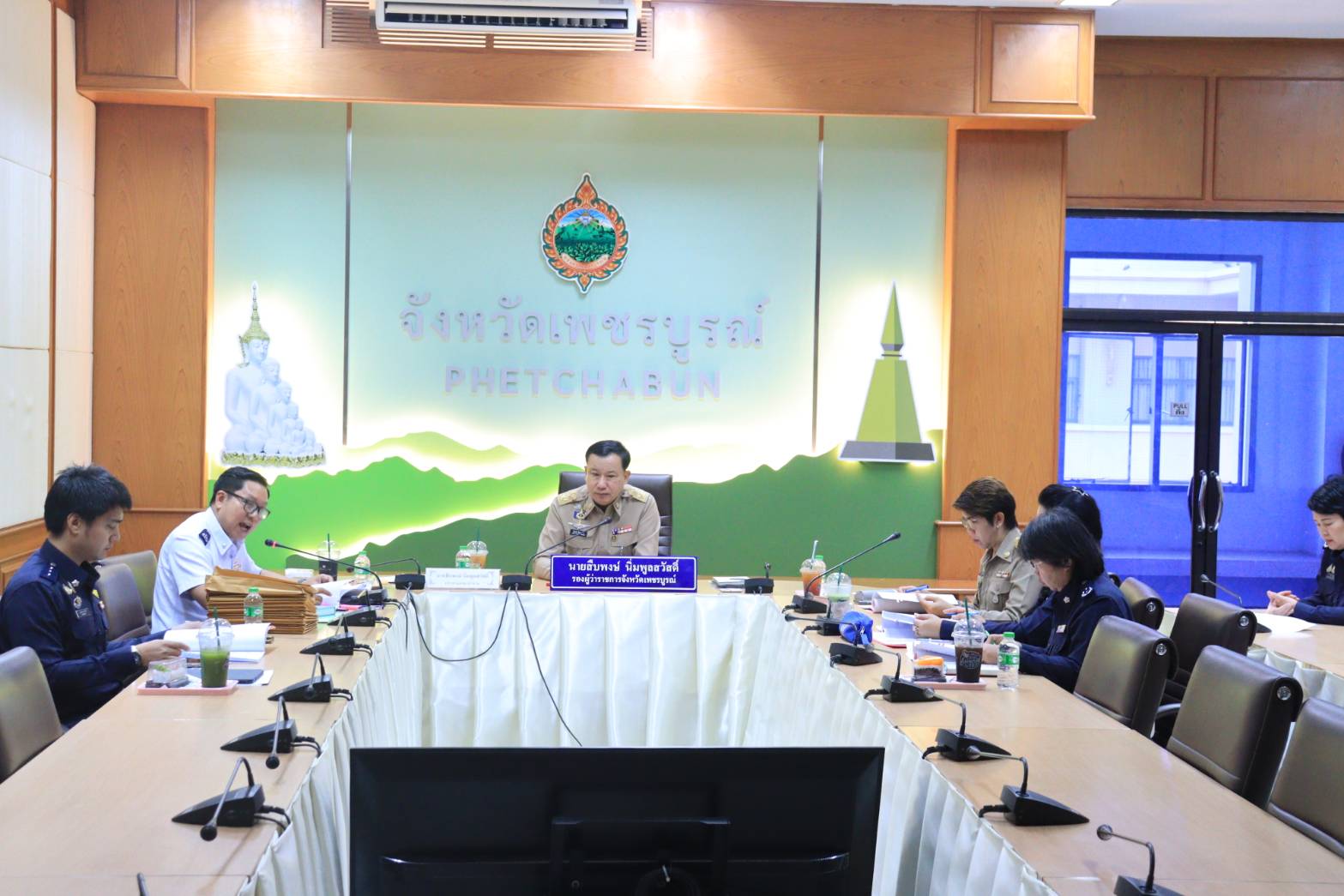 จังหวัดเพชรบูรณ์ ประชุมคณะทำงานกลั่นกรองผู้สมัครผู้ทรงคุณวุฒิซึ่งมาจากผู้แทนกรรมการกองทุนหมู่บ้าน ภาคเหนือ